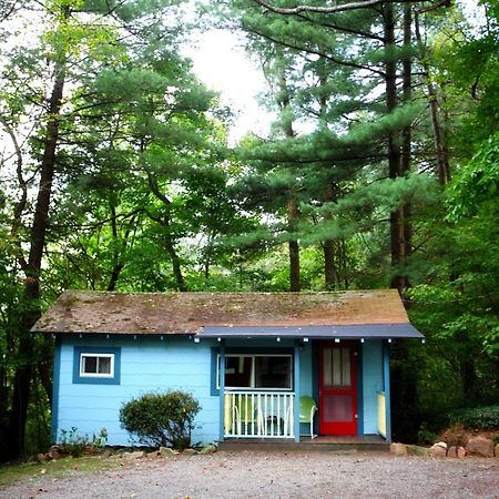 The Pines Cottages Woodfin ภายนอก รูปภาพ