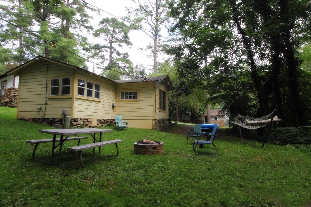 The Pines Cottages Woodfin ภายนอก รูปภาพ