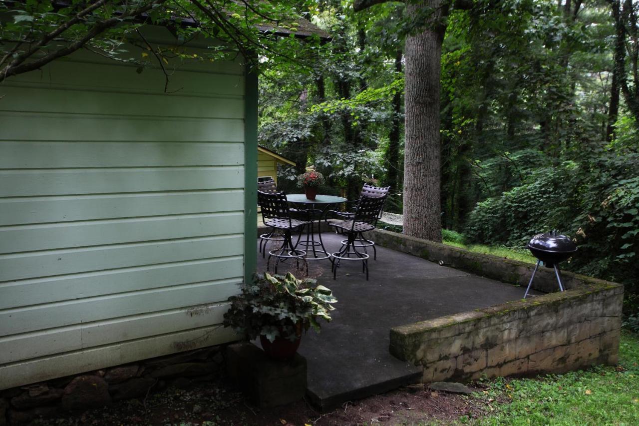 The Pines Cottages Woodfin ภายนอก รูปภาพ
