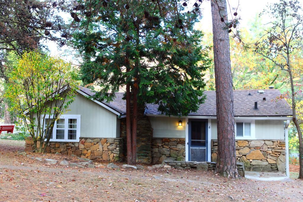 The Pines Cottages Woodfin ภายนอก รูปภาพ