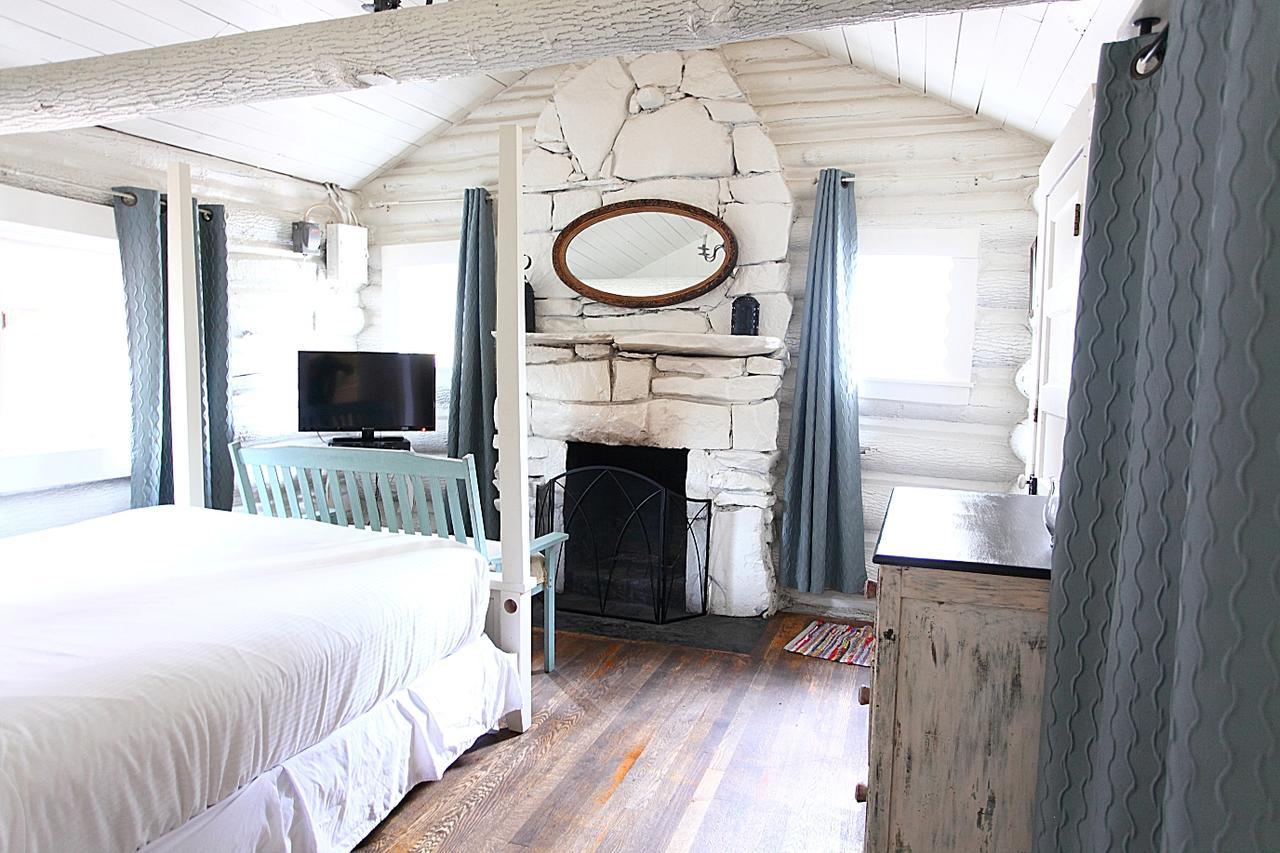 The Pines Cottages Woodfin ภายนอก รูปภาพ