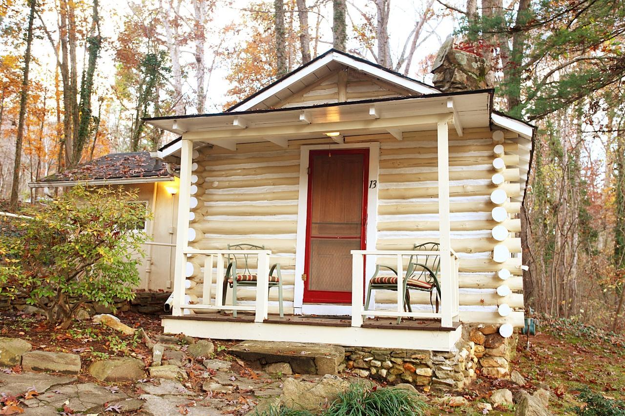 The Pines Cottages Woodfin ภายนอก รูปภาพ