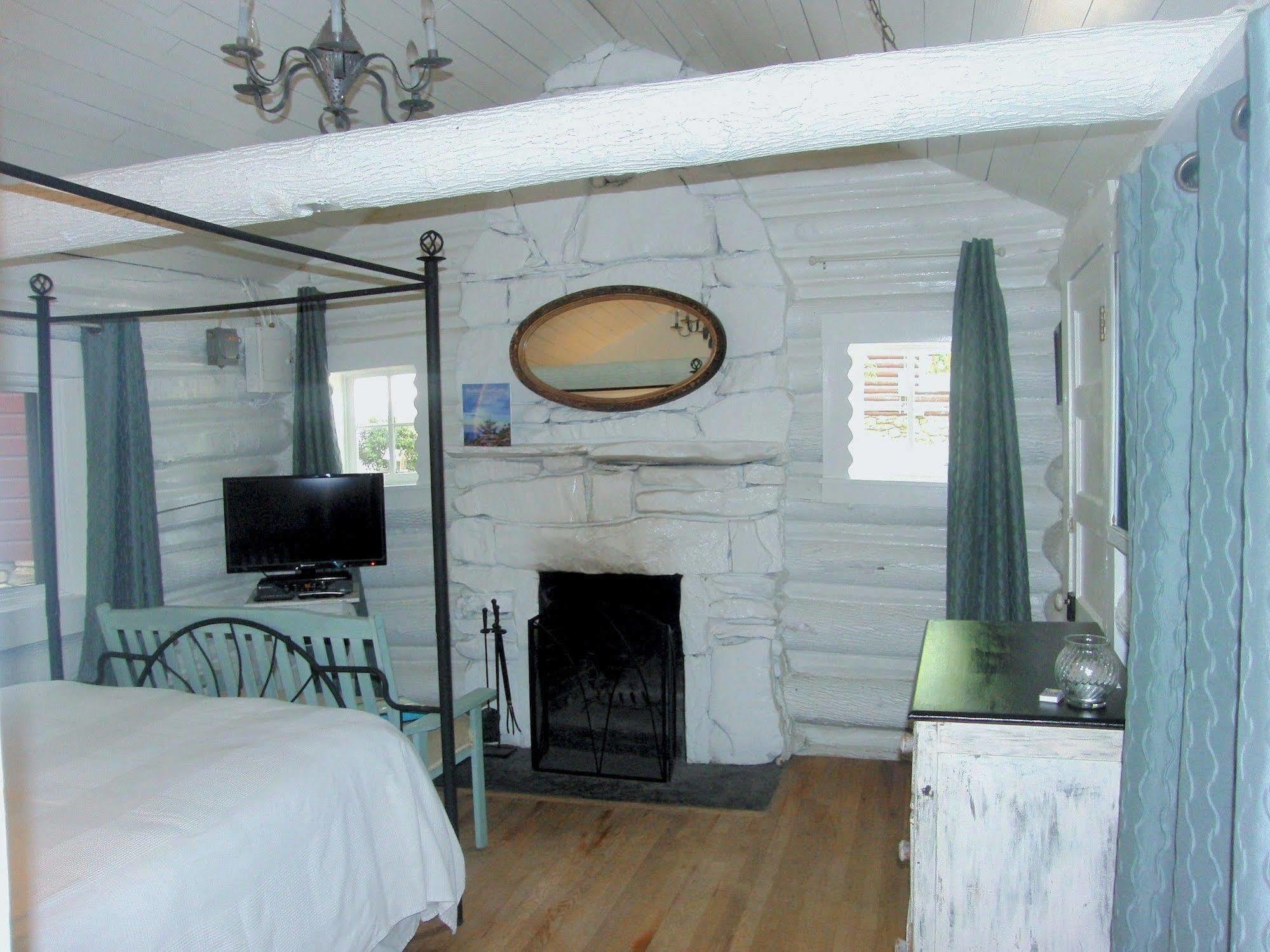 The Pines Cottages Woodfin ภายนอก รูปภาพ